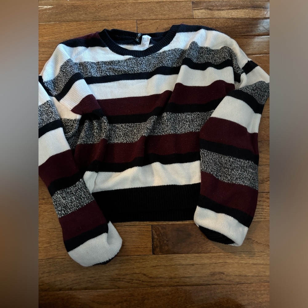 Sweater - Picture 2 of 2